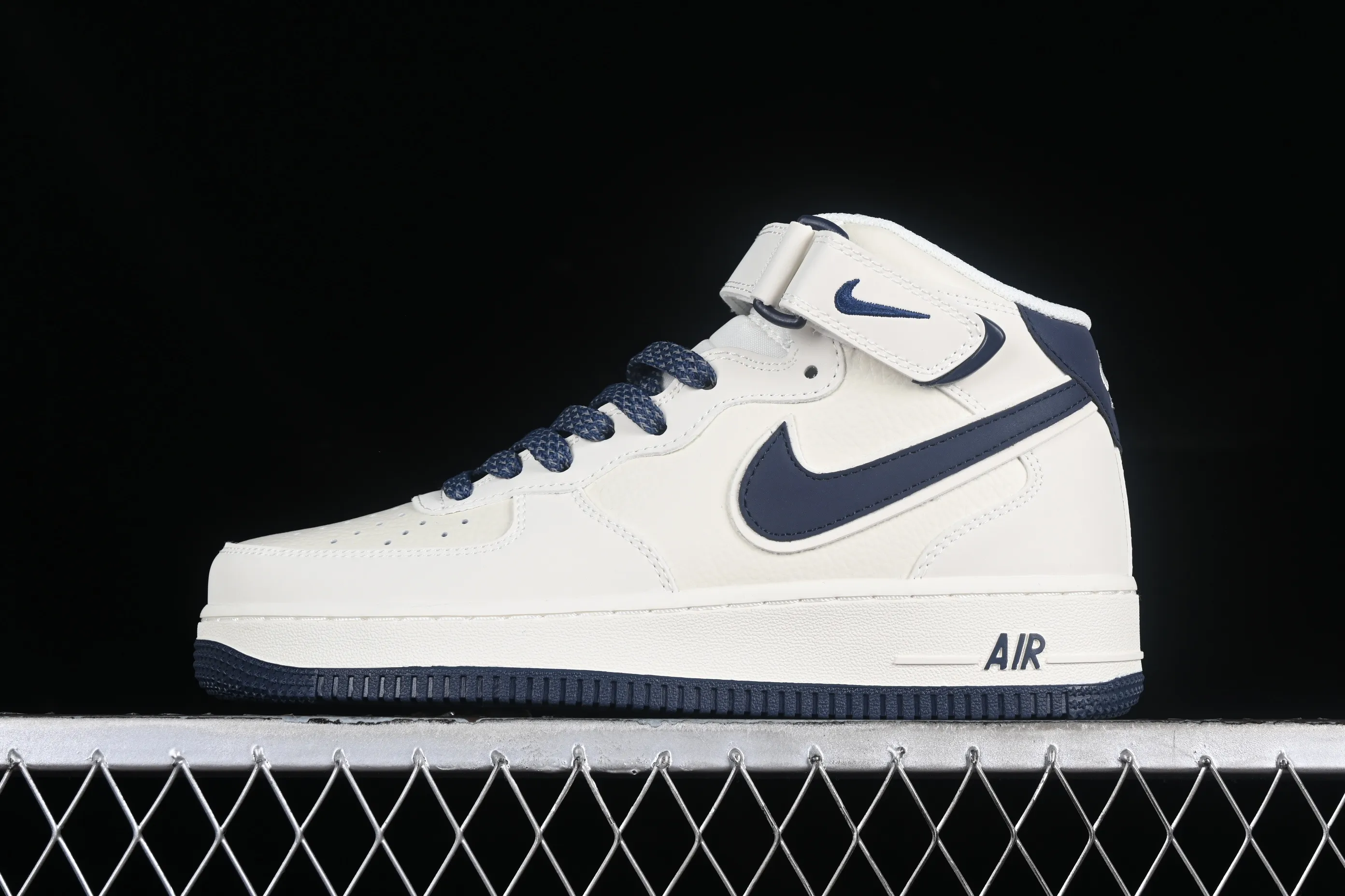 All Categories Nk Air Force 1 Air Force Series Nk Air Force 1 Mid Air Force Mid Nk Air Force 1'07 Mid Mi Dark Blue Starry Air Force One Mid Casual Shoes SH0235-566